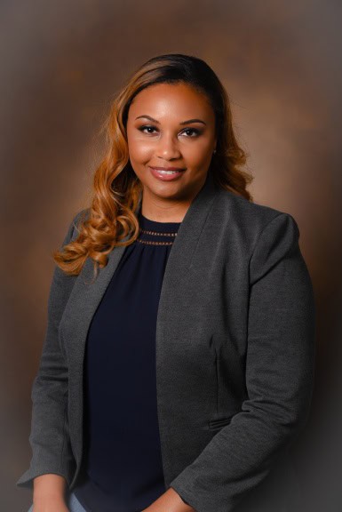 Dr. Aleta Simmons head shot